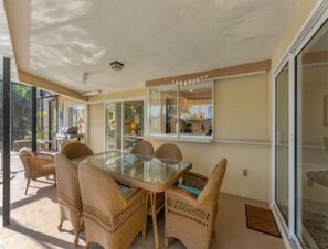 Outdoor dining - Beautiful Cape Haze Home on the canal - Dock available with permission (Placida)
