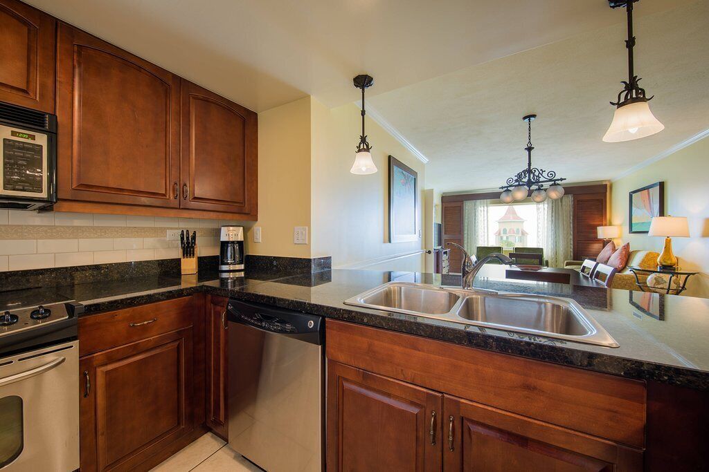 雪櫃、微波爐、焗爐、爐具