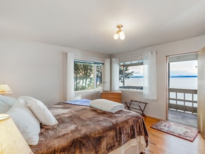 3 chambres, fer et planche à repasser, Wi-Fi gratuit, draps fournis