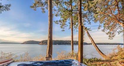 Waterfront! Hot Tub! Dog Friendly! (TSB)