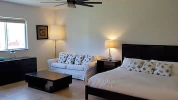 1 habitación, tabla de planchar con plancha, wifi y ropa de cama