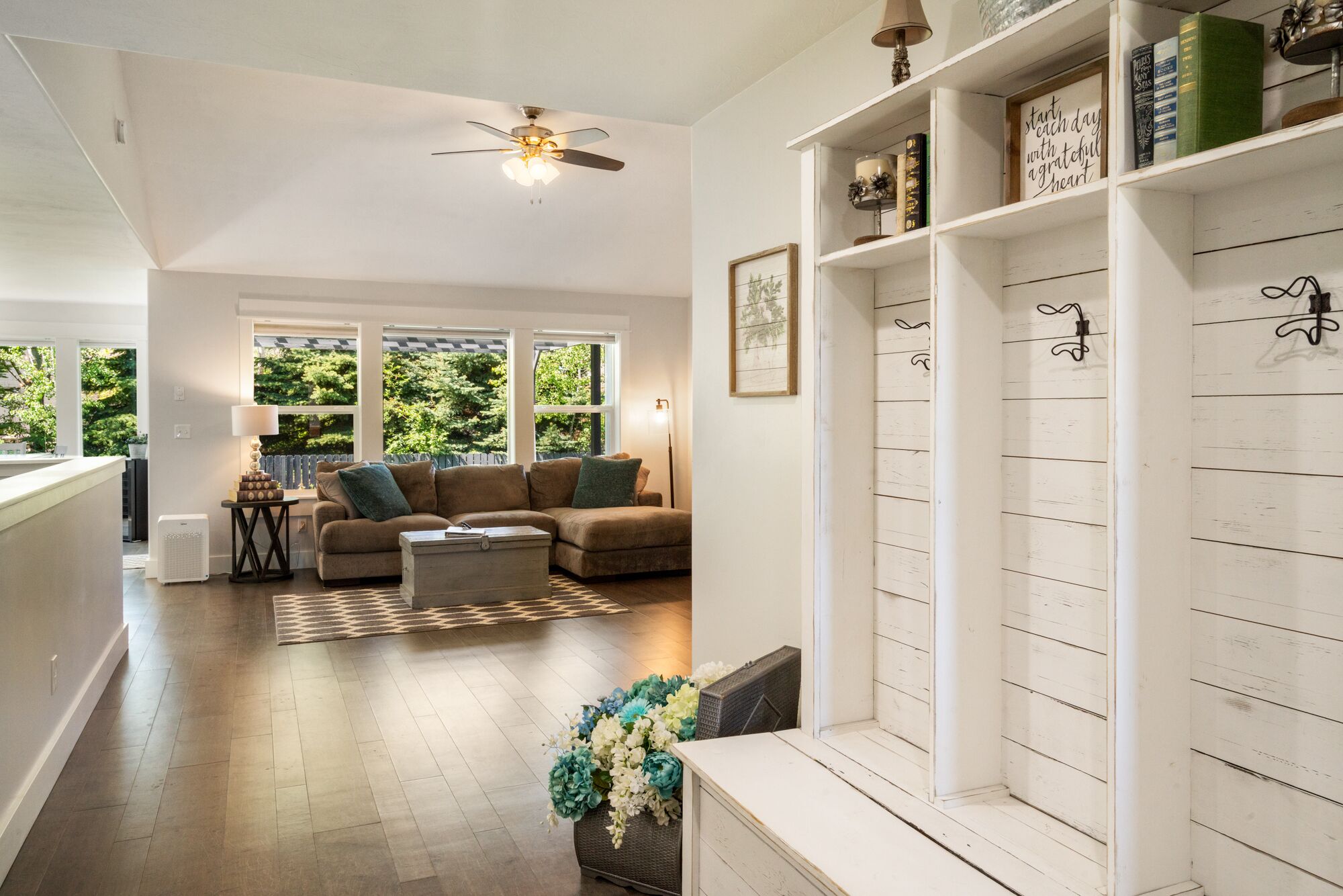 Elk Grove - 5 Bedroom Home on the Way to Big Sky