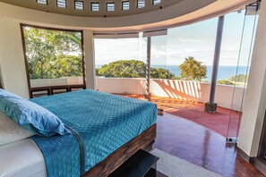 4 chambres, accès au Wi-Fi (inclus), literie fournie