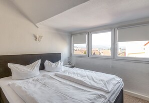 1 bedroom, WiFi, bed sheets - Hexenstartplatz (Thale/OT Neinstedt)