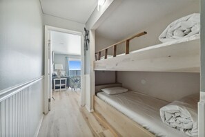 公寓式客房, 1 张特大床和 1 张沙发床 (The Summit 1222) | 浴室