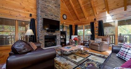 Gorgeous 4bd/4.5ba | Gated Resort w/ Indoor Pool