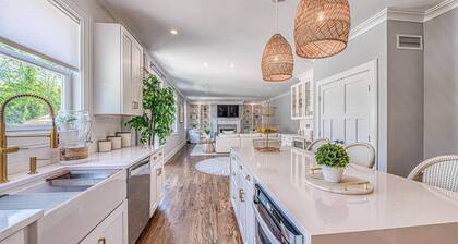 Private Hamptons Retreat - Heated Pool, Spa, Gym - Walk to Village, Near Beaches