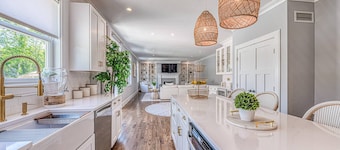 Private Hamptons Retreat - Heated Pool, Spa, Gym - Walk to Village, Near Beaches