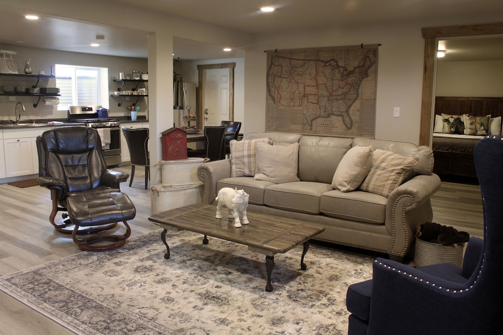 Perfect for outdoor adventurers & couples; near Glenwood, hot springs & skiing