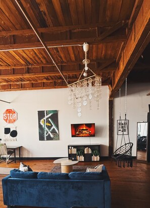 Smart TV, books, offices