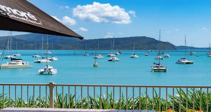 By The Sea Shore Stunning Unit Pool Spa Views