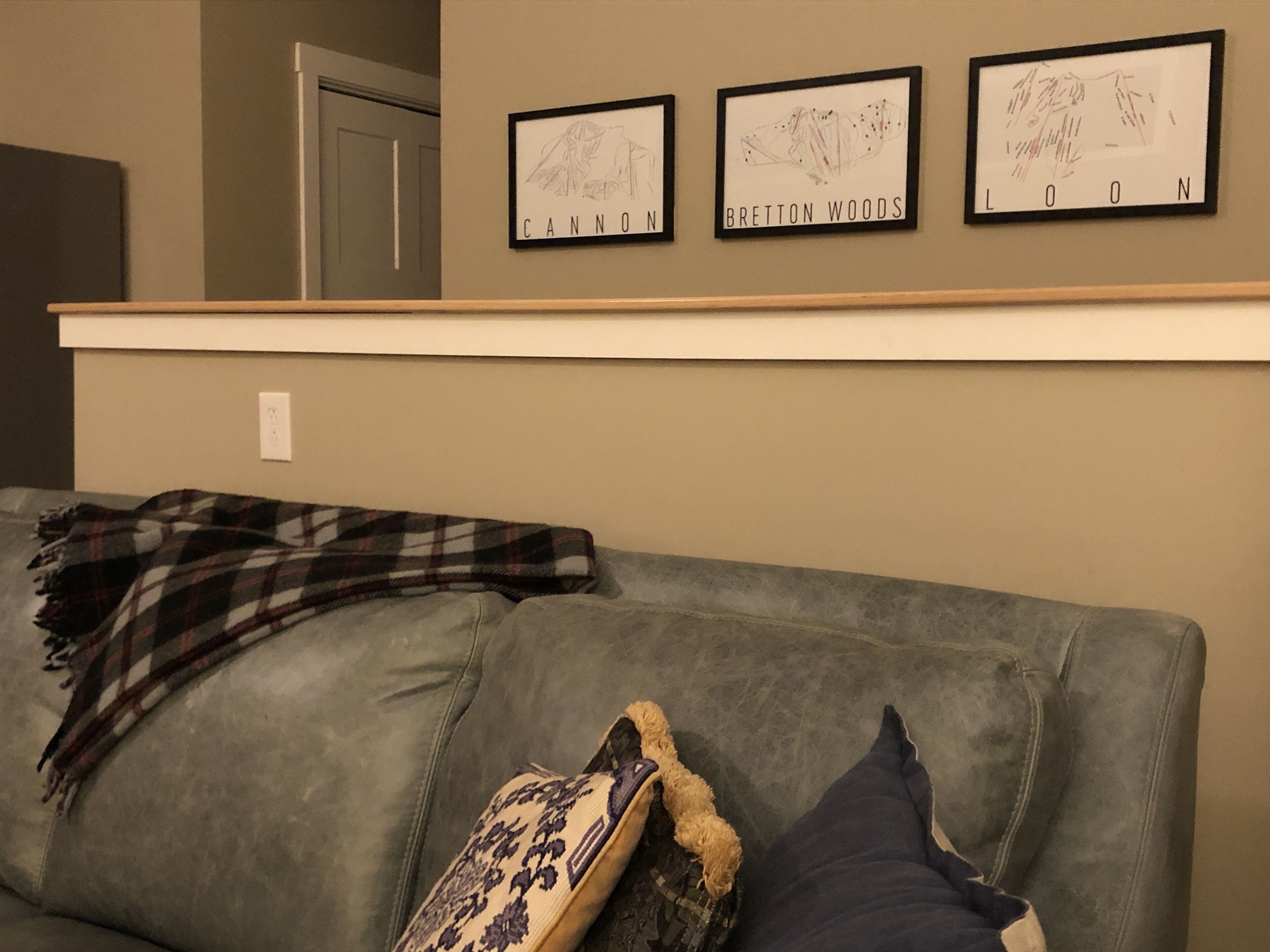 Panoramic Mountain & Farm View