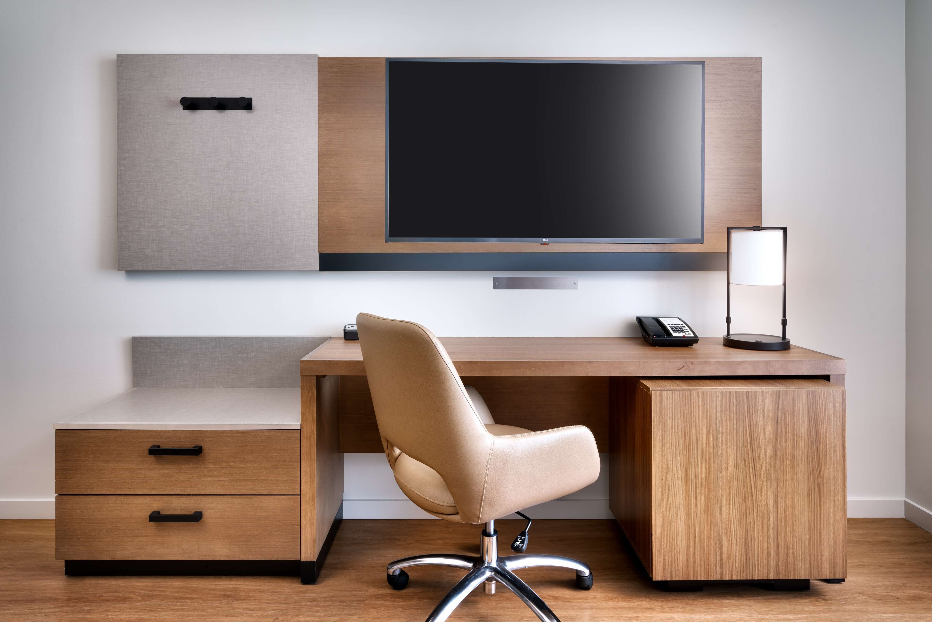 egyptian cotton sheets, premium bedding, down duvets, pillow-top beds