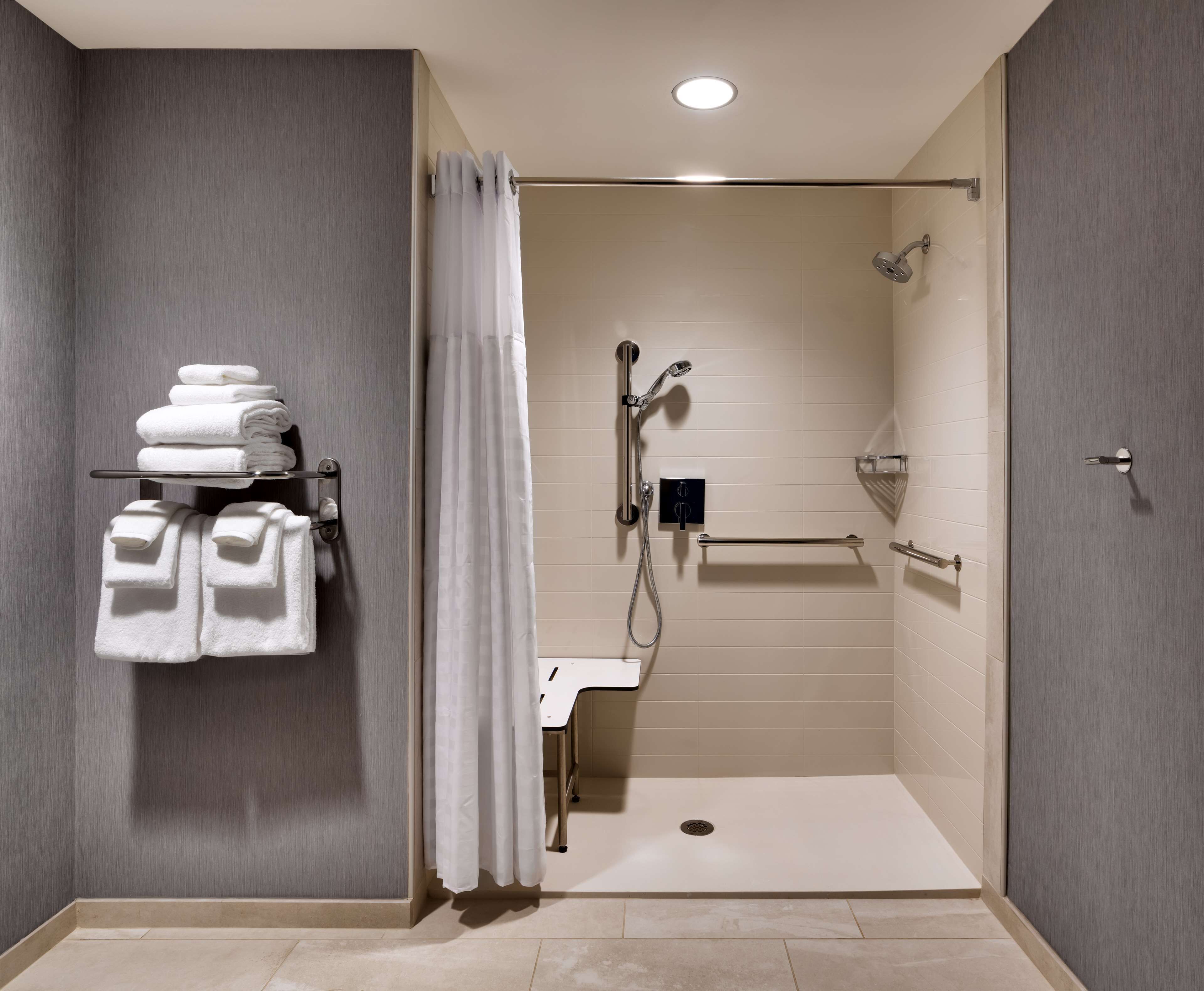 Egyptian cotton sheets, premium bedding, down comforters, pillowtop beds