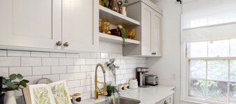 Classy 1BD near U of U - 1 mile/ fast WI-FI