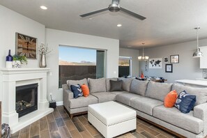 Smart TV, fireplace, video games, table tennis