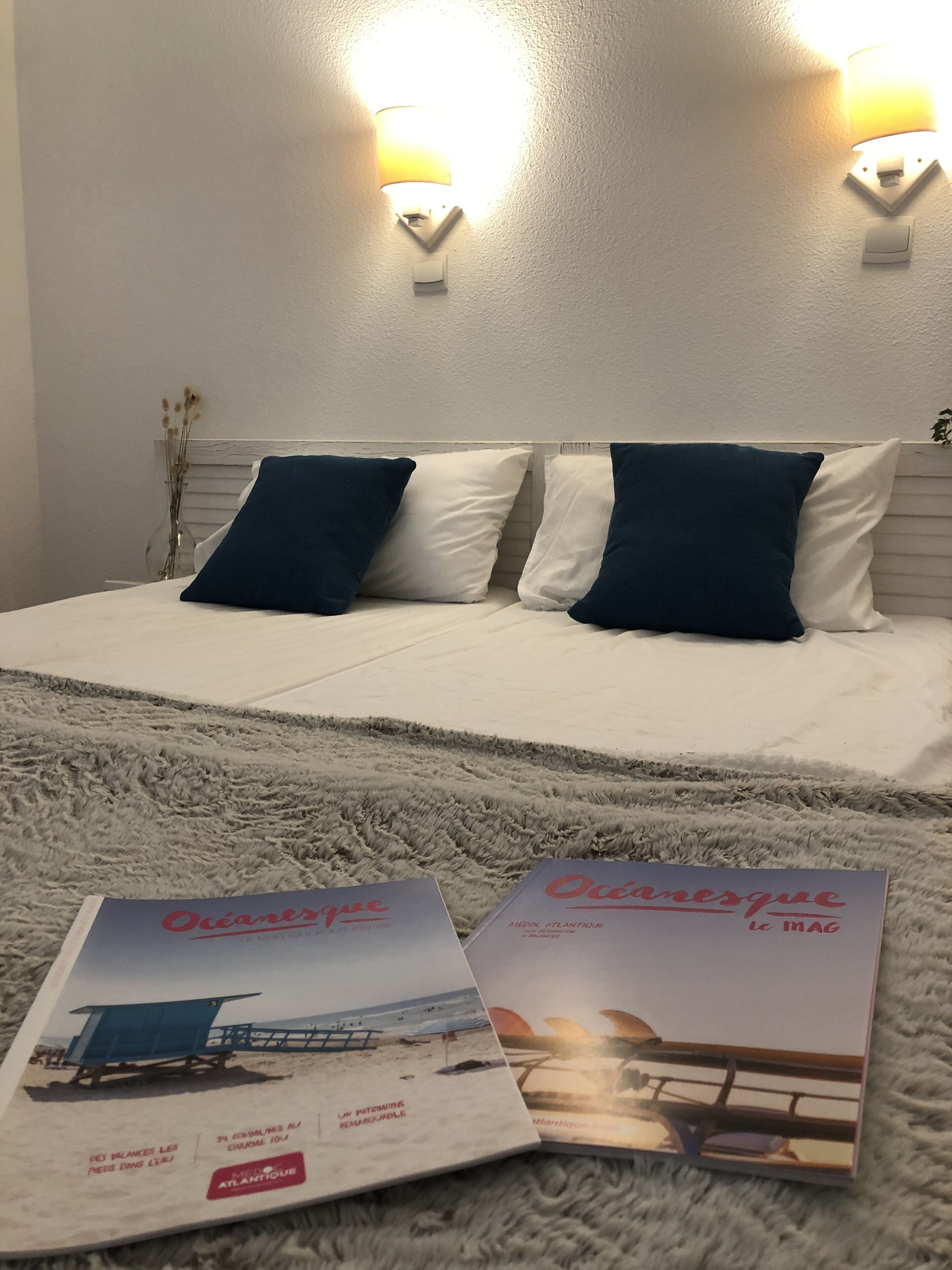 遮光カーテン、アイロン / アイロン台、ベビーベッド (無料)、ベッドシーツ