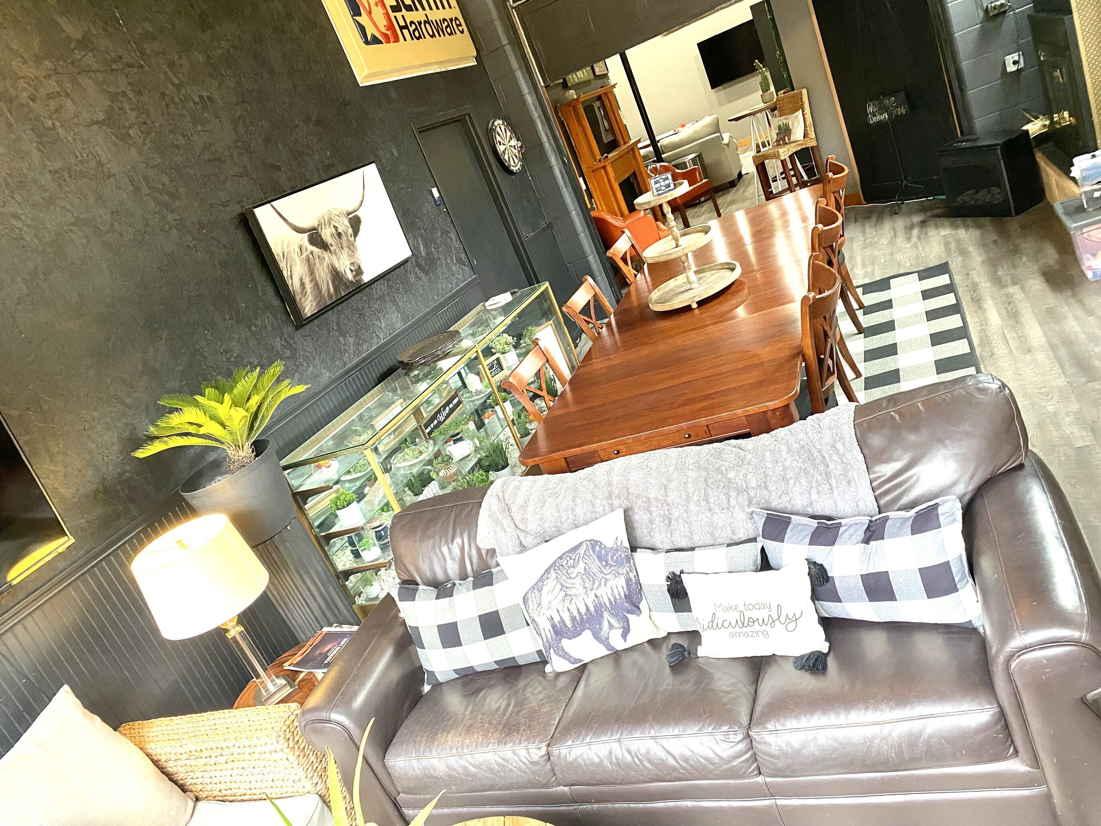 Buffalo Hallow Acreage Retreat:❤️Omaha, Outdoor Entertaining/Groups/Volleyball