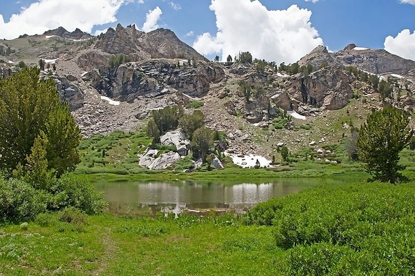 Short drive to many local attractions