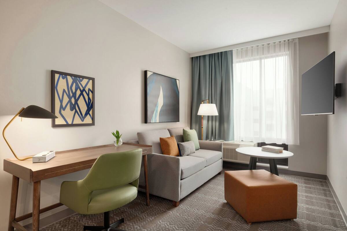 Premium bedding, pillow-top beds, in-room safe, desk