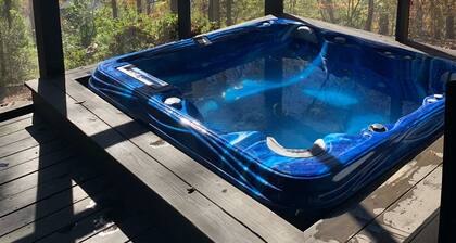 Lakin’ It Easy at Lake Cumberland Resort Burnside KY 4 KING BEDS & 4 FULL BATHS