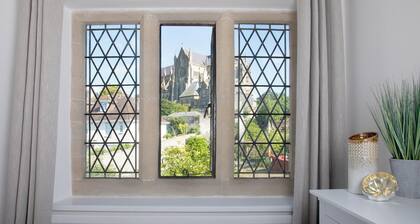 Beautiful Iconic Listed Building with Views Overlooking the Arundel Cathedral