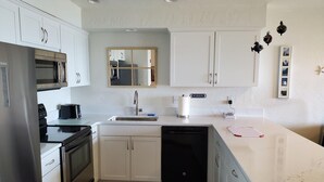Apartment, Multiple Beds (ssbc #405) | Private kitchen - Ssbc #405 (Seaside)