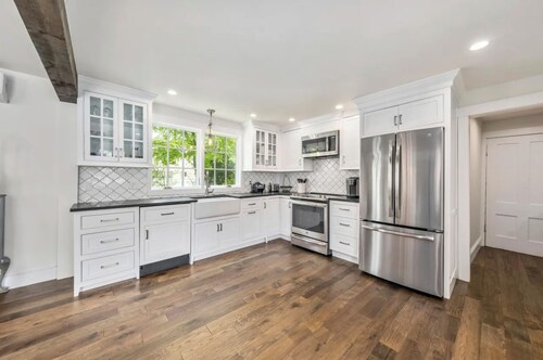 Cozy, Artful, Classic Maine Home