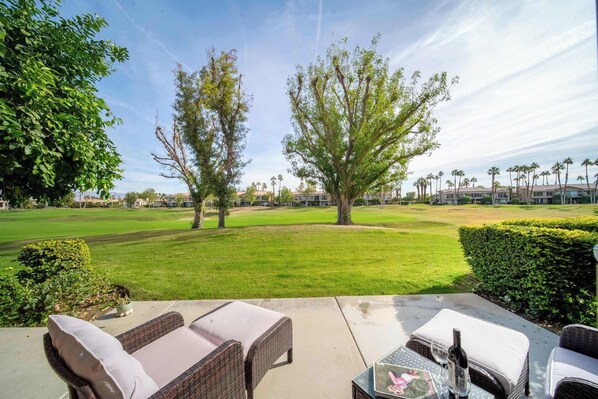 Terrace/patio - Casa de Vista Fairway View w/ Pool, Spa, PGA West (La Quinta)