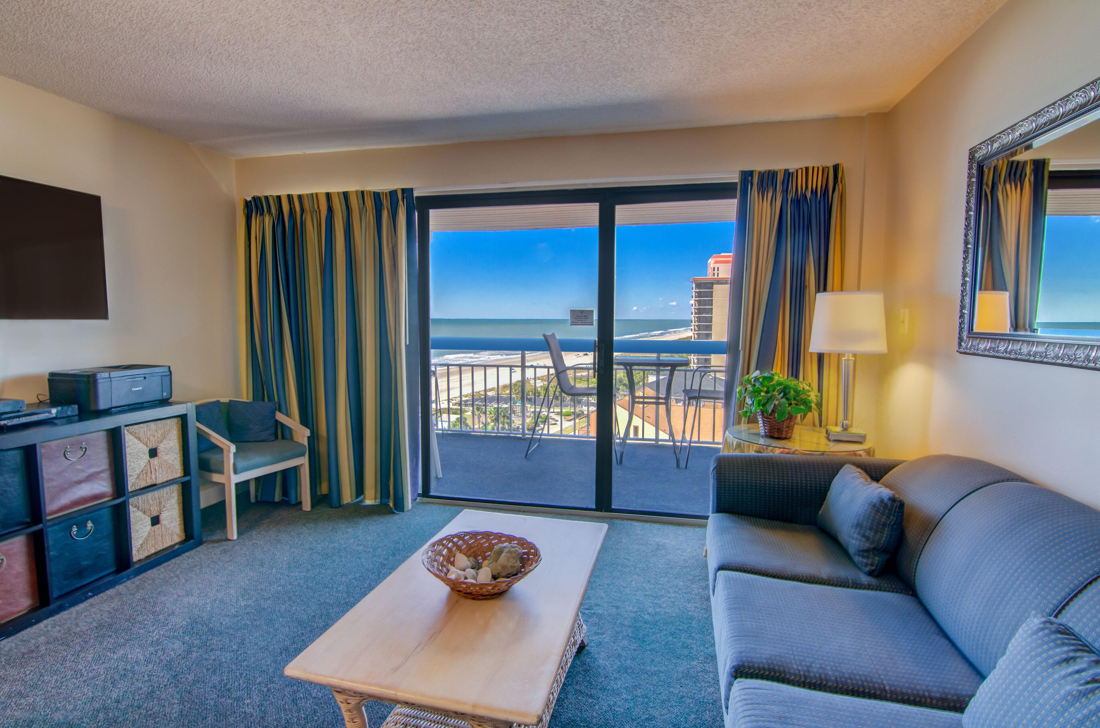 Gorgeous Ocean View Double Suite w/ Balcony + Official On-Site Rental Privileges