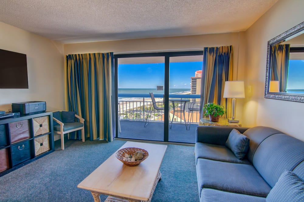 Gorgeous Ocean View Double Suite w/ Balcony + Official On-Site Rental Privileges