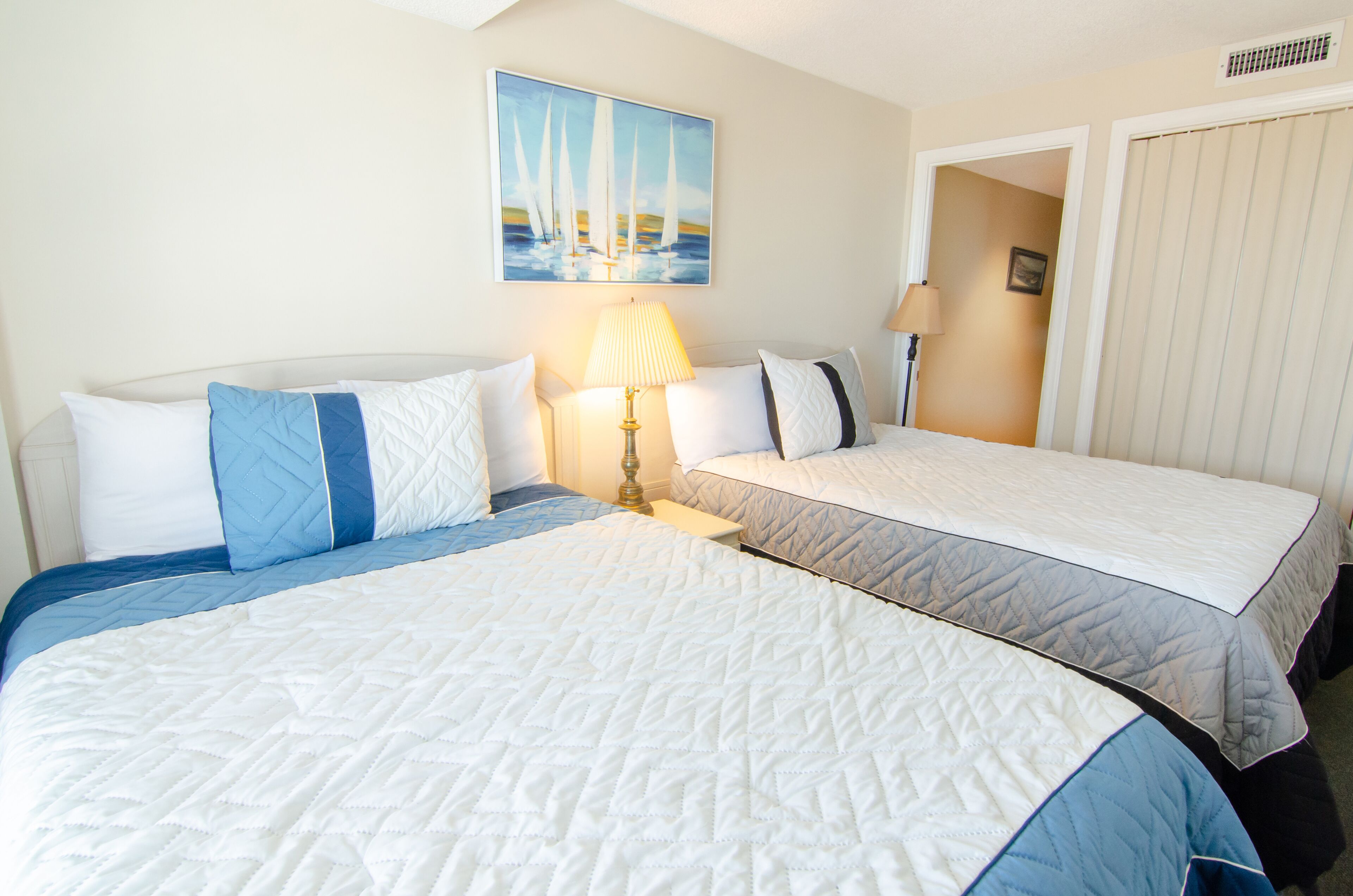 Gorgeous Ocean View Double Suite w/ Balcony + Official On-Site Rental Privileges