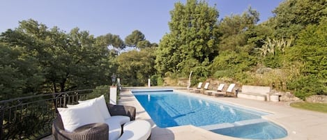 Piscine extérieure, piscine chauffée