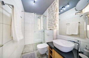 Hair dryer, towels - Luxury Villa Indigo with Pool (Split)