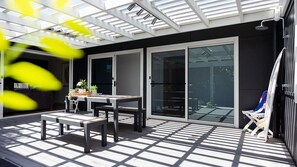 Outdoor dining - Villa Marie - This stunning, coastal, leafy home is guaranteed to impress! (Narrawallee)