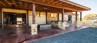 The Dam Ranch · The Dam Ranch | Country Living + Modern Amenities