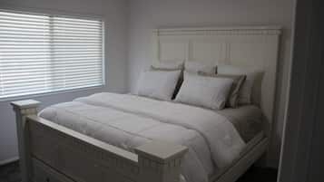 3 bedrooms, WiFi, bed sheets