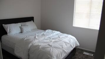 3 bedrooms, WiFi, bed sheets