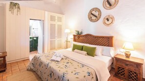 2 bedrooms, iron/ironing board, travel cot, WiFi