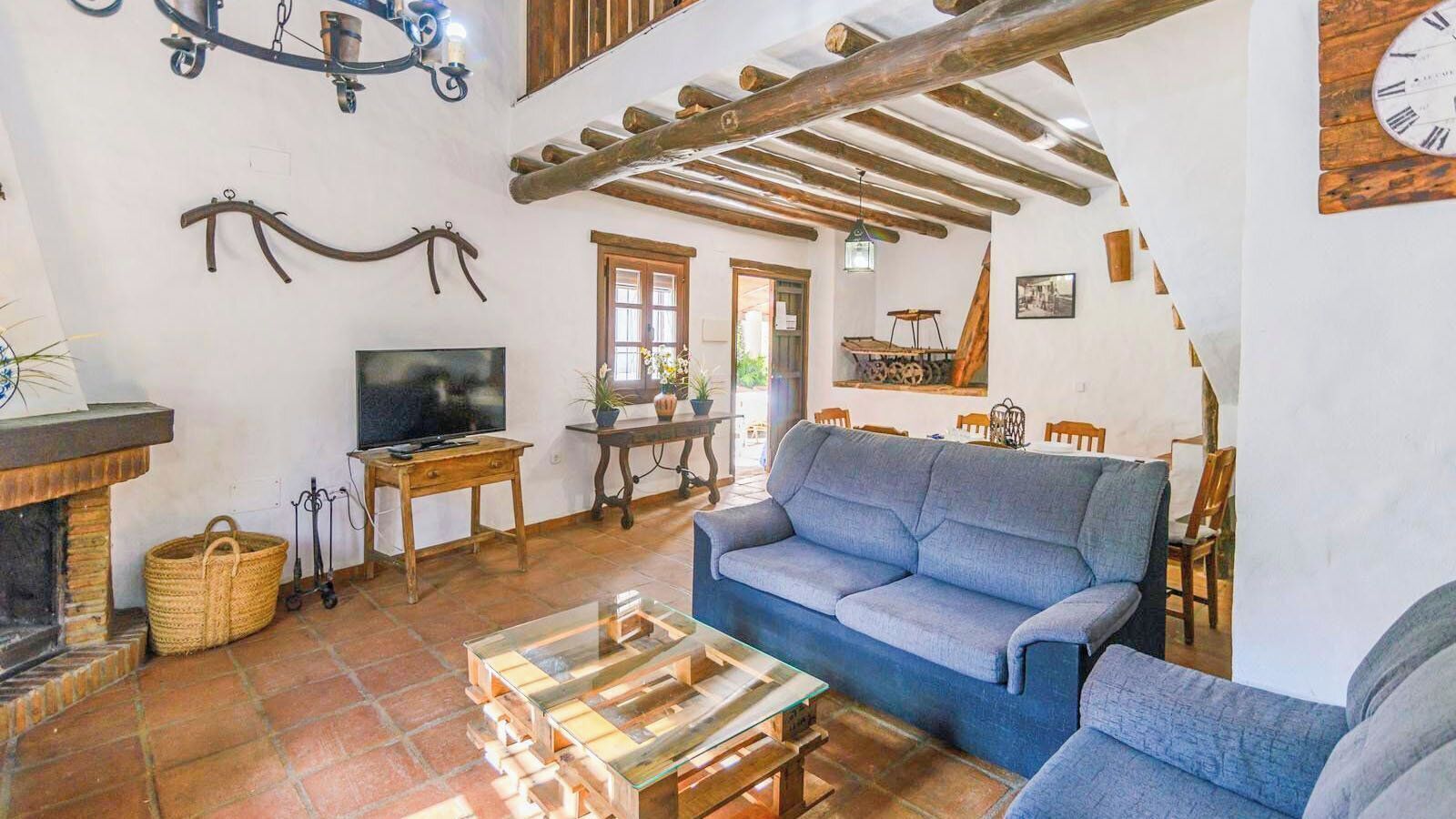 Télévision, cheminée