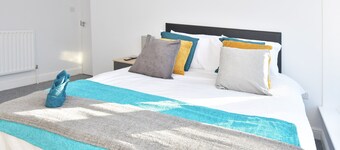 Townhouse @ 272 Walthall Street Crewe