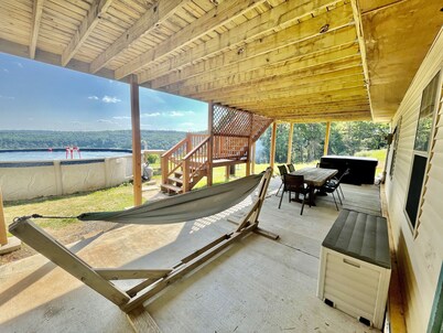 The Perch Family Cabin|Sleeps 18 |Pool + Hot tub with a View