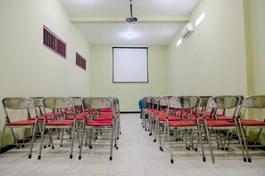 Fasilitas rapat
