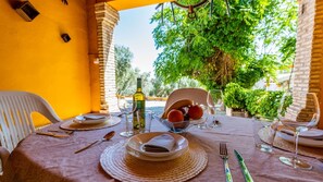 Outdoor dining