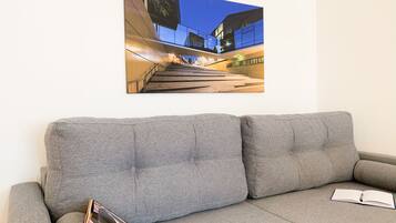 Premium Apartment (31) | Living area | Flat-screen TV