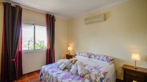 1 bedroom, iron/ironing board, travel cot, WiFi - Caballo Blanco Coín by Ruralidays (Málaga)
