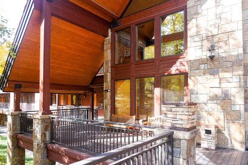 Telluride - 1 Bedroom with Forest View