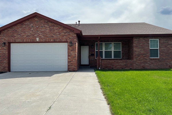 3 bedrooms single family home near University of Colorado Hospital