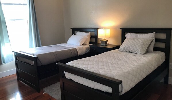 3 bedrooms, in-room safe, iron/ironing board, free WiFi