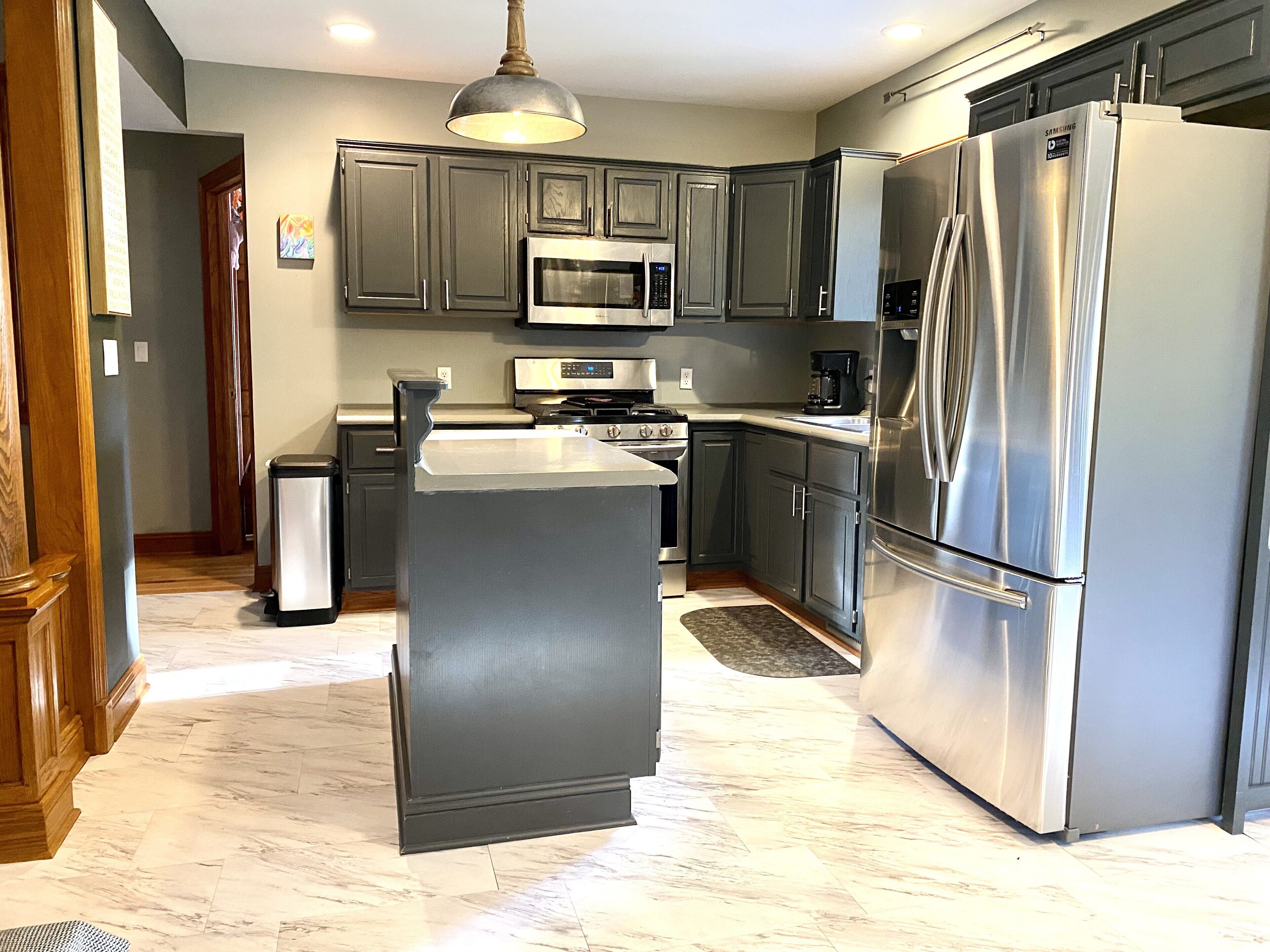 Buffalo Hallow Manor: Large🏡. Game-room, Fire-pit, retreats and reunions.  